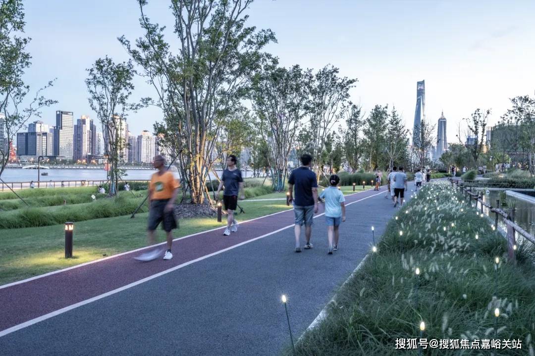 型价格地址楼盘详情配套-售楼处 电话交房时间配套 电话交房时间瓦力棋牌缦云上海(售楼处) - 缦云上海-销售中心 - 环境户(图6)